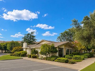 5568 Cribari Cir