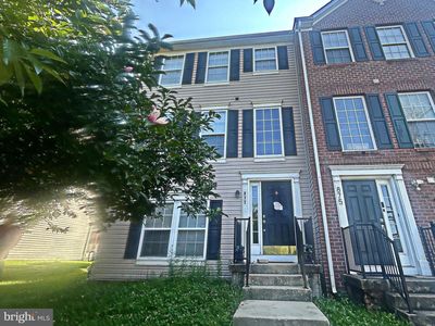 877 Middle River Rd