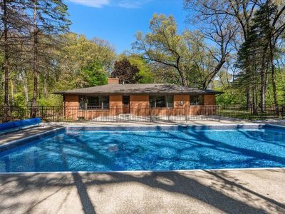 9555 Dunewood Dr