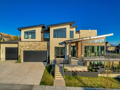 4854 N Soleggiato Cir E