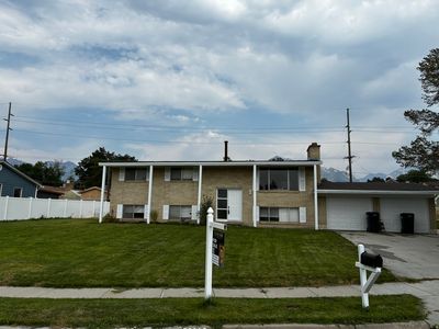 8629 S Vaquero Dr