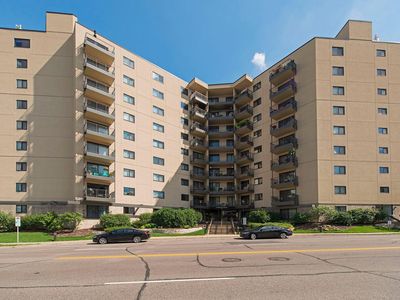 3131 Excelsior Blvd APT 810