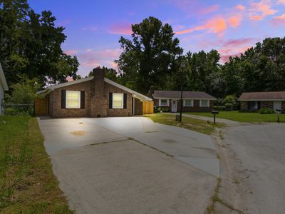 50 Elmwood Pl