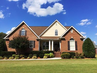 498 Woodland Creek Dr