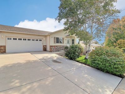 3100 Cody Ave