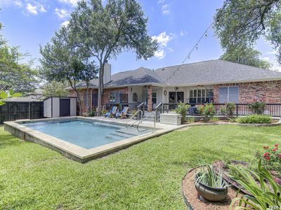912 MISSION HILLS DR