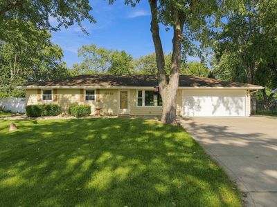 9819 Cinderella Ln