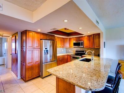 4906 Victoria Dr APT 413