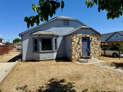 202 E San Emidio St