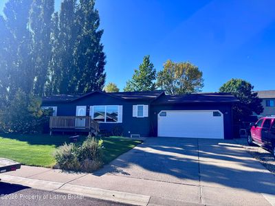 1039 Fir Ave