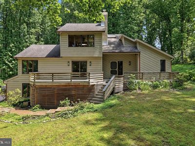3 Upper Bank Dr