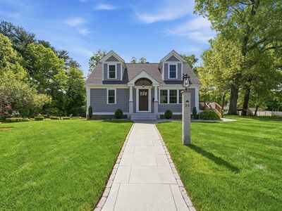 24 Pleasant St
