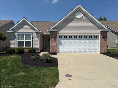 4153 Ledgewater Dr