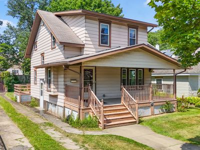 2 Jefferson Ave