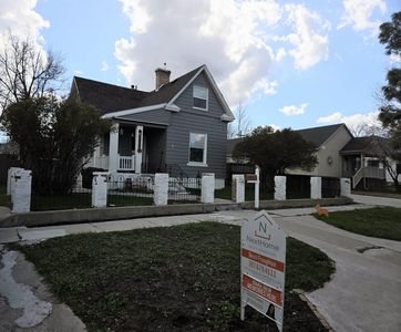 1425 Center St