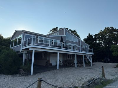 588 E Long Beach Road