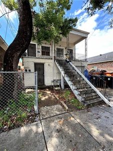 2922 Louisiana Ave