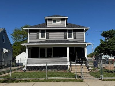 571 North Palm Street