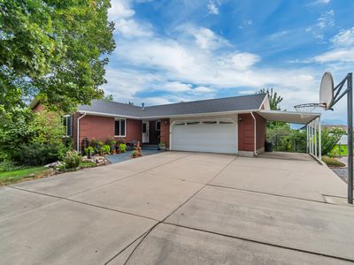9801 S Amberwood Cir