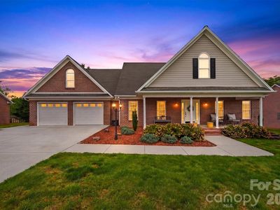 217 Dell Cir