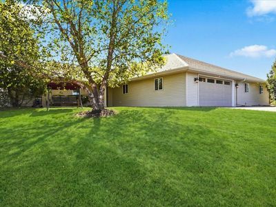 919 Waxon Ln
