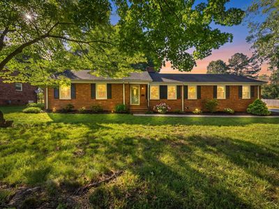 737 Lucerne Dr
