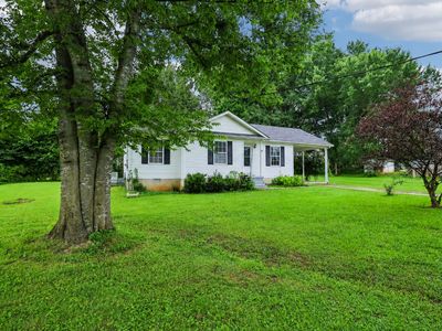310 Red Bud Ln