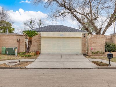 8322 Windy Oaks Dr