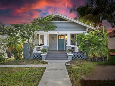101 E North St