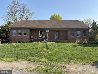 3706 Singer St