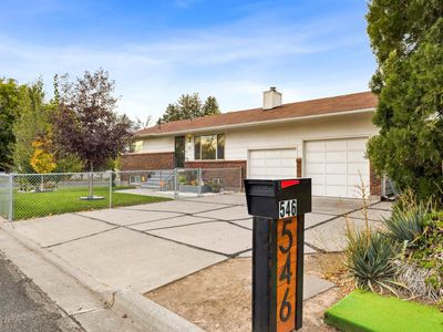 546 Heyburn Ave W