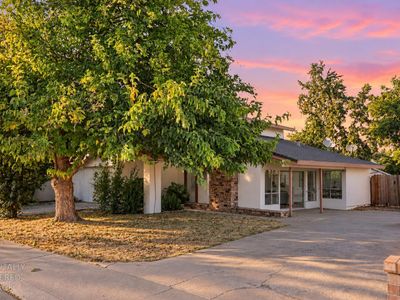 7755 Envoy Way