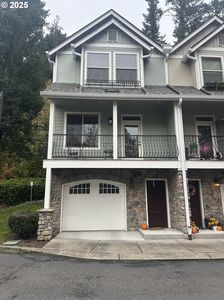 2052 NE 49th Way #4H