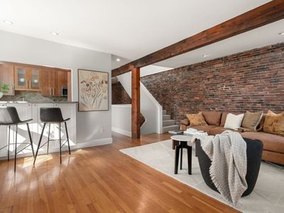 19 Albemarle St APT 4