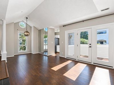1021 Brighthurst Dr Unit 306