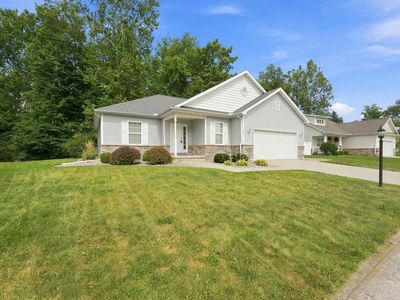 196 Beechnut Ct