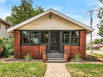 317 N Sunnyside Ave