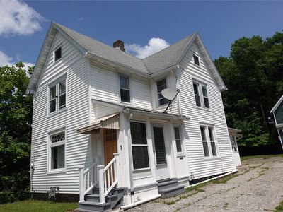 1 Yager St