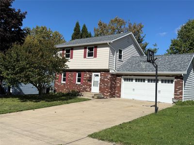 4141 Woodbine Ter
