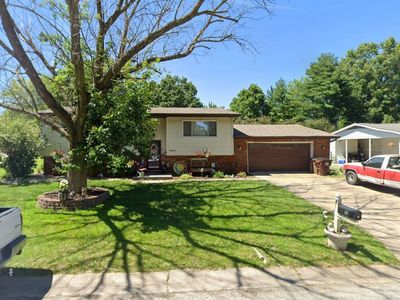 Property at 11 Birchwood Rd, Litchfield, IL