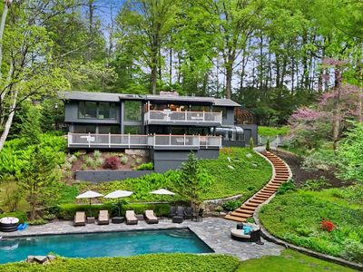 107 Middle Patent Road