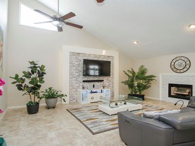 2110 Woodland Park Dr