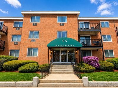 95-99 Maple St #17