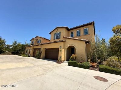 605 Agapanthus Way