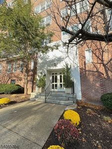 5 Roosevelt Pl 4A BLDG 5 #4A