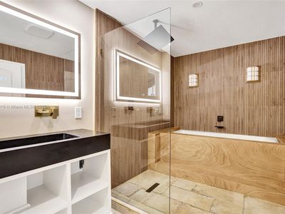 3621 Lime Hill Rd #202