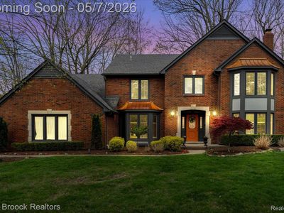 5536 Whitfield Dr