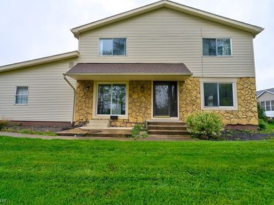 Property at 378 Deepwood Dr, Wadsworth, OH