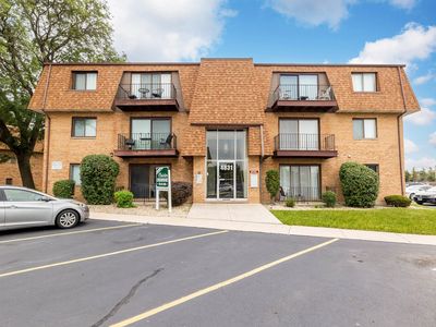 4831 W 109th St APT 104