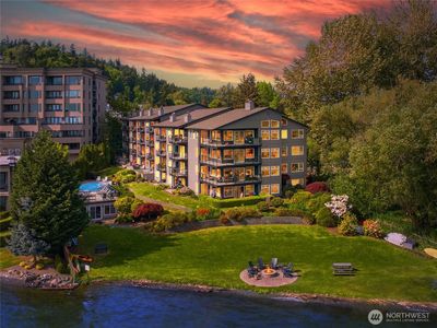 9201 NE Juanita Drive #403